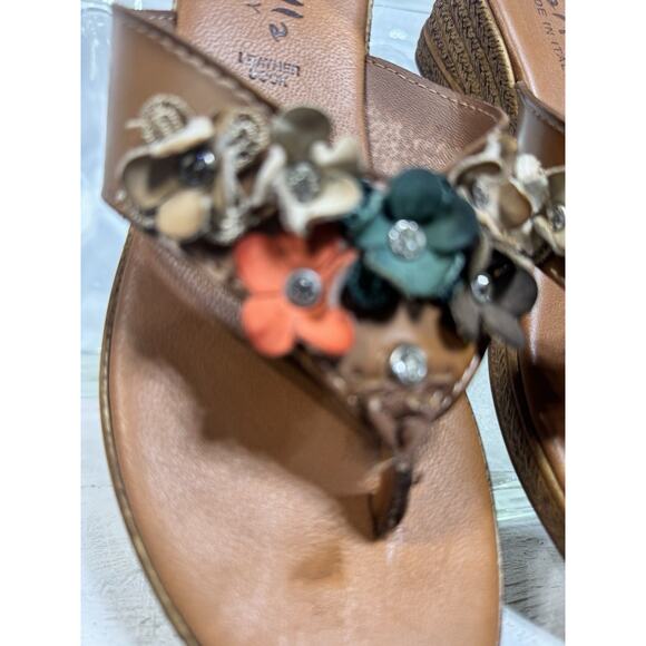 Mariella Made in Italy Floral Wedge Women's Sandals Leather Tan Multi Size 9M - Picture 3 of 6